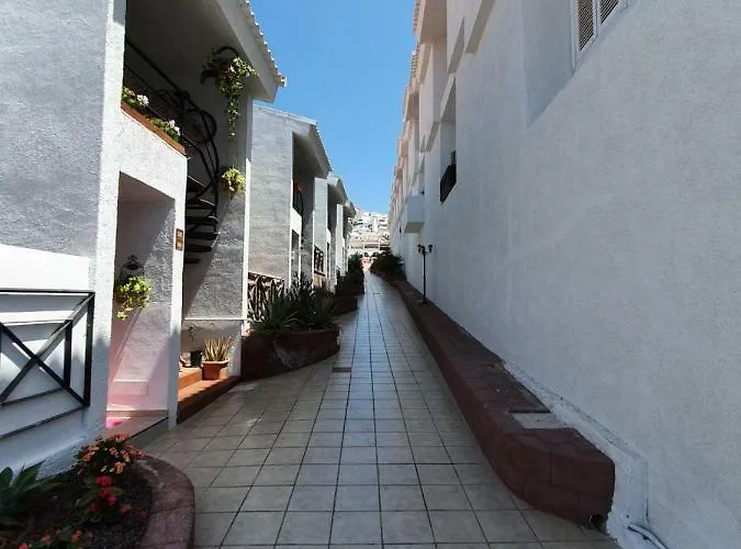 Calle Madrid 阿德耶